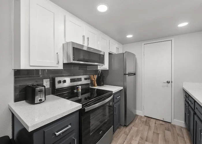 Apartment Comfortable Asu-area 2br With Pool Outdoor Grills & Wifi