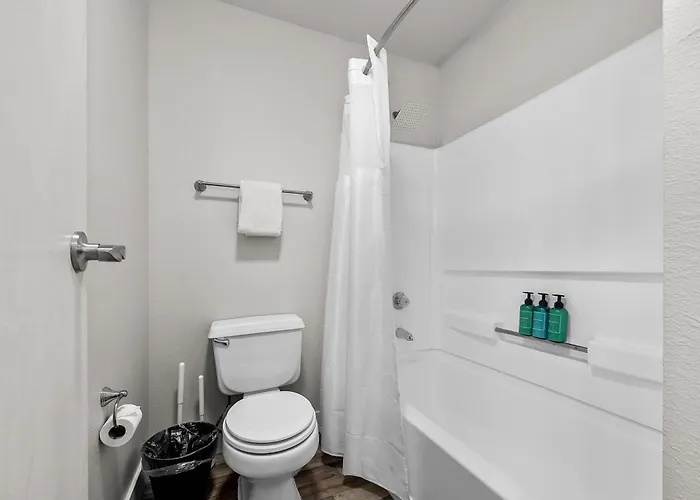 Apartment Comfortable Asu-area 2br With Pool Outdoor Grills & Wifi Tempe